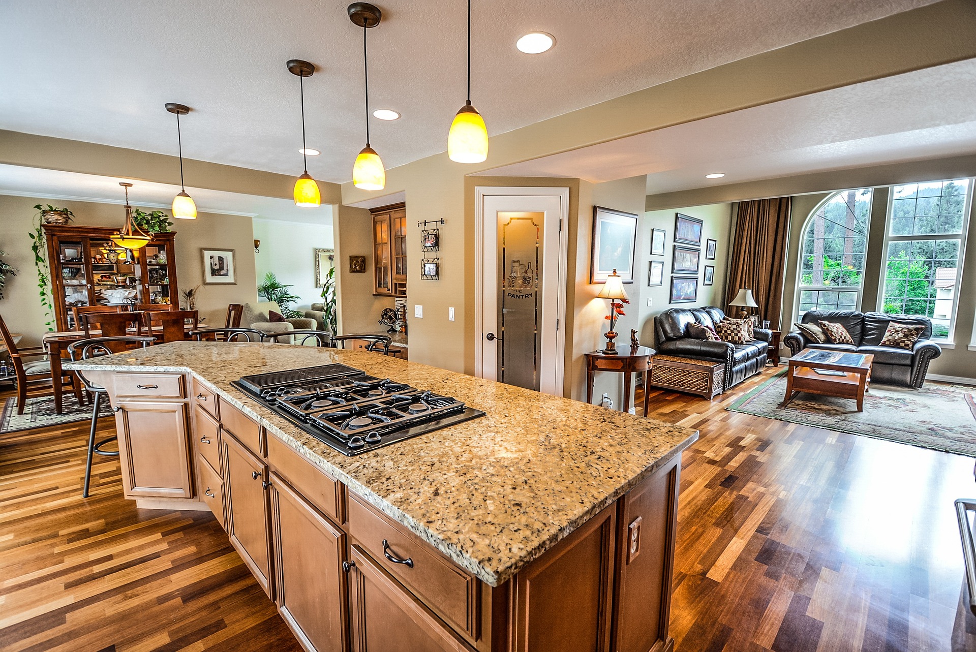 Reno FX - General Contractors in Winnipeg, Manitoba